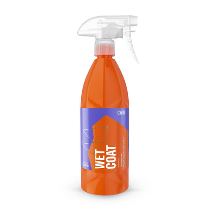 Těsnicí sprej Gyeon Q²M WetCoat v oranžové plastové lahvi s rozprašovačem