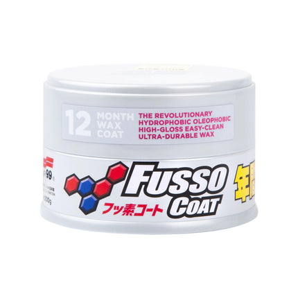 Vosk SOFT99 Fusso Coat v bílé dóze, 12 měsíců.