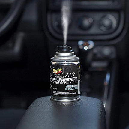 Odstraňovač zápachu Meguiar's AIR Re-FreshER ve spreji, černá lahvička.